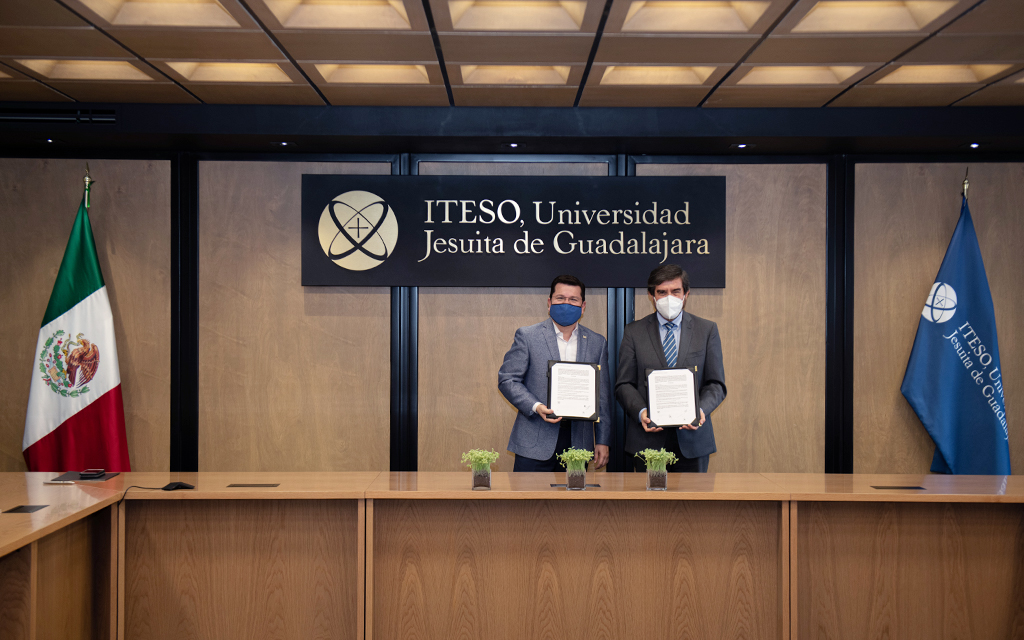 El ITESO y AT&T México firman convenio de colaboración
