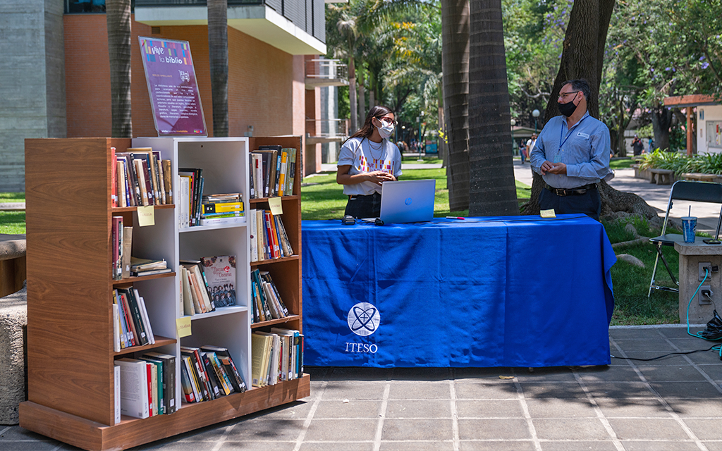 ITESO : Biblioteca : Exposicion : Novela Gráfica