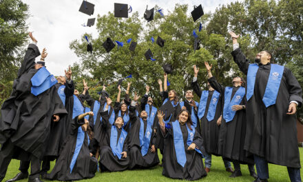 Egresan casi un millar de estudiantes de las licenciaturas del ITESO